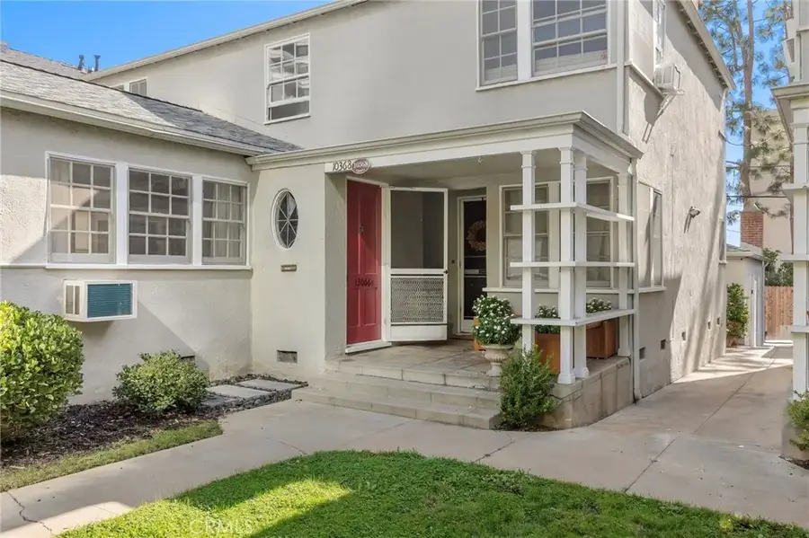 10366 Ashton Avenue, Los Angeles, CA 90024 - Image #2