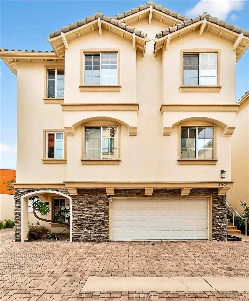 24005 Los Codona, Torrance, CA 90505 - Image #2