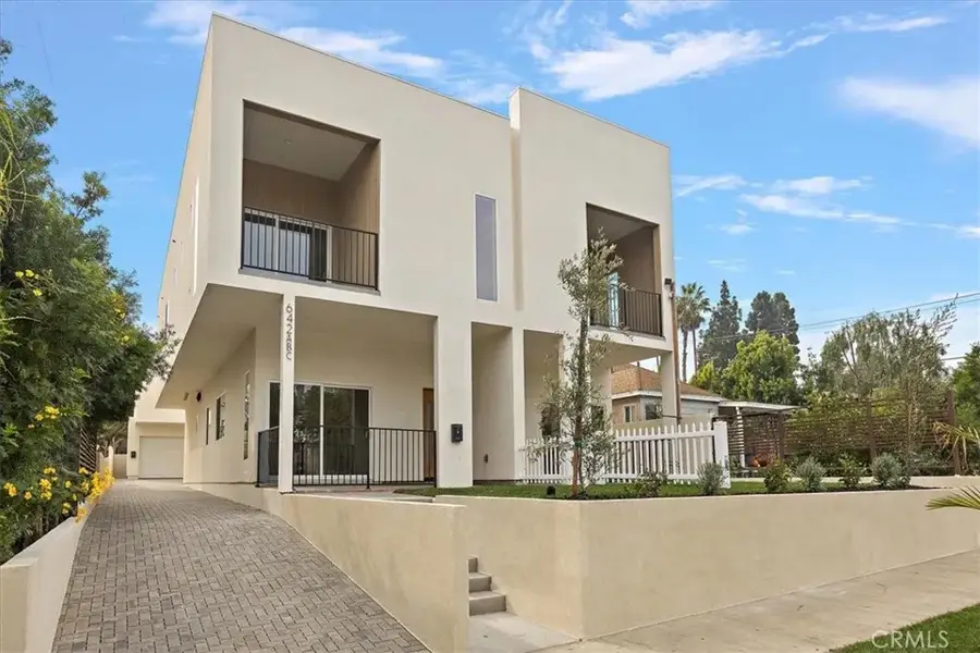 642 E Fairview Boulevard, Inglewood, CA 90302 - Image #3