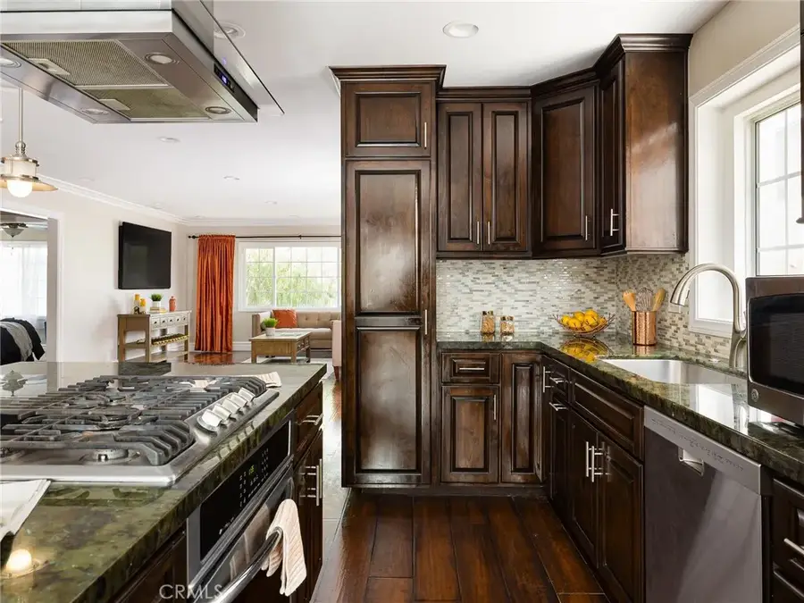 1057 W 13th, San Pedro, CA 90731 - Image #3