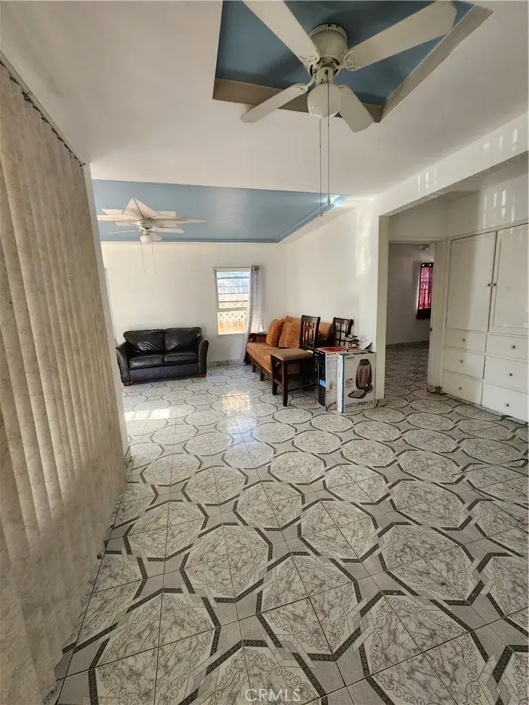 433 E 74th Street, Los Angeles, CA 90003 - #3