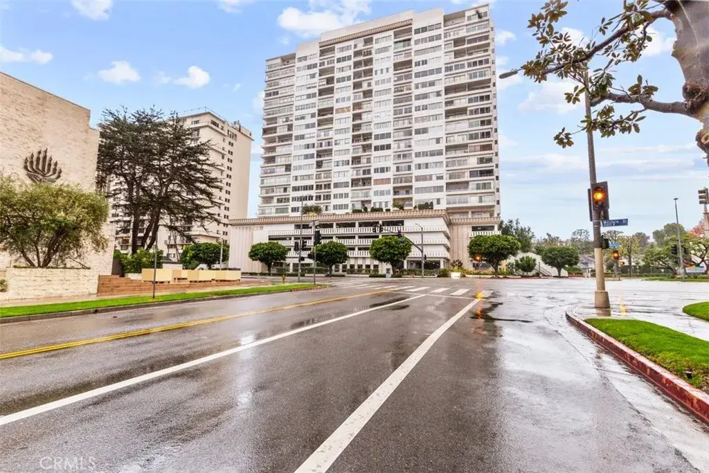 10501 Wilshire, Los Angeles, CA 90024 - Image #1