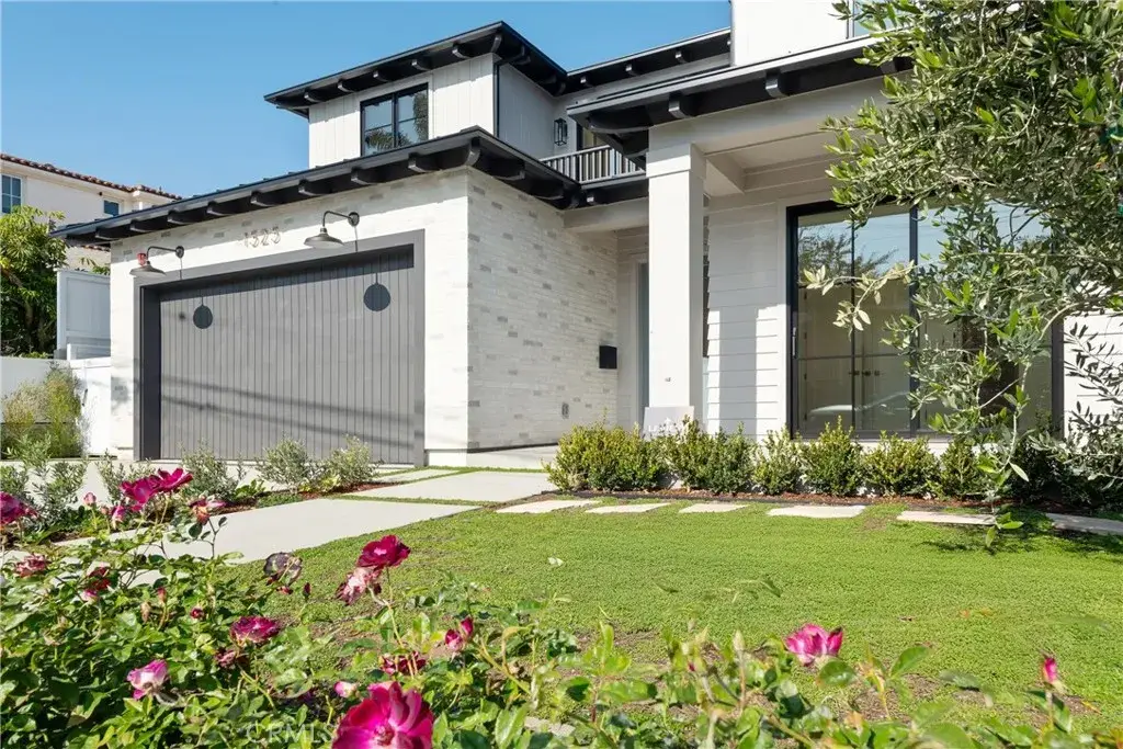 1525 10th, Manhattan Beach, CA 90266 - Image #1