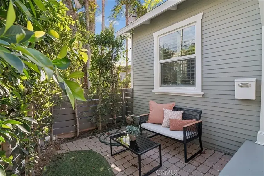 523 S Francisca Avenue, Redondo Beach, CA 90277 - Image #2