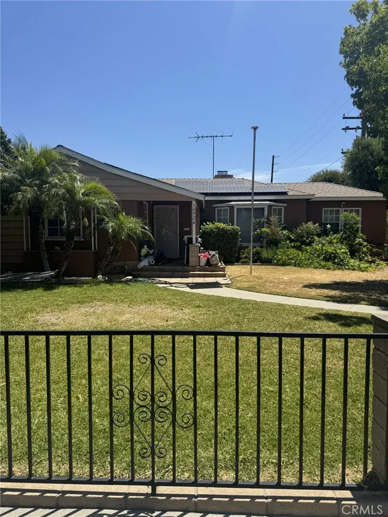 16924 Bixby Avenue, Bellflower, CA 90706 - Image #1