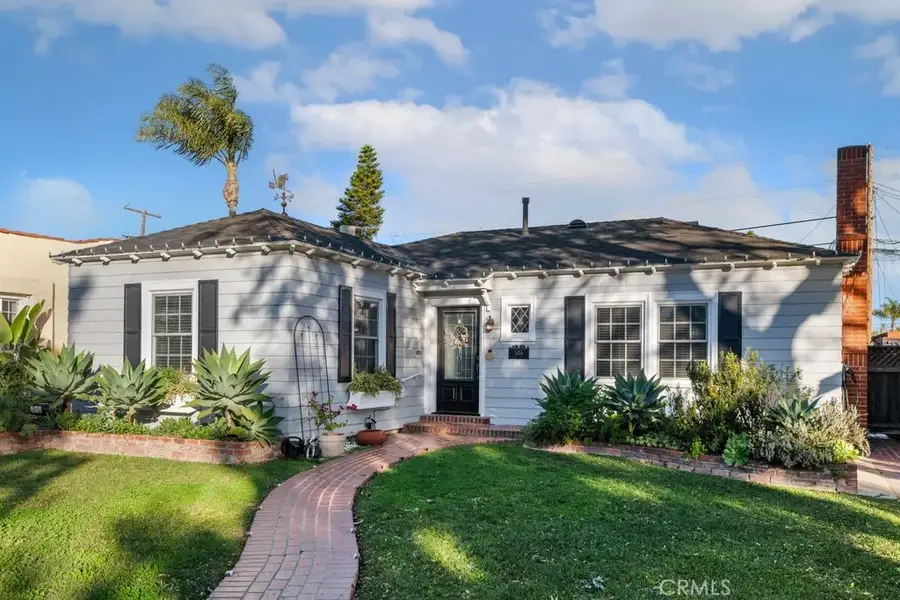 3454 Cerritos Avenue, Long Beach, CA 90807 - Image #2