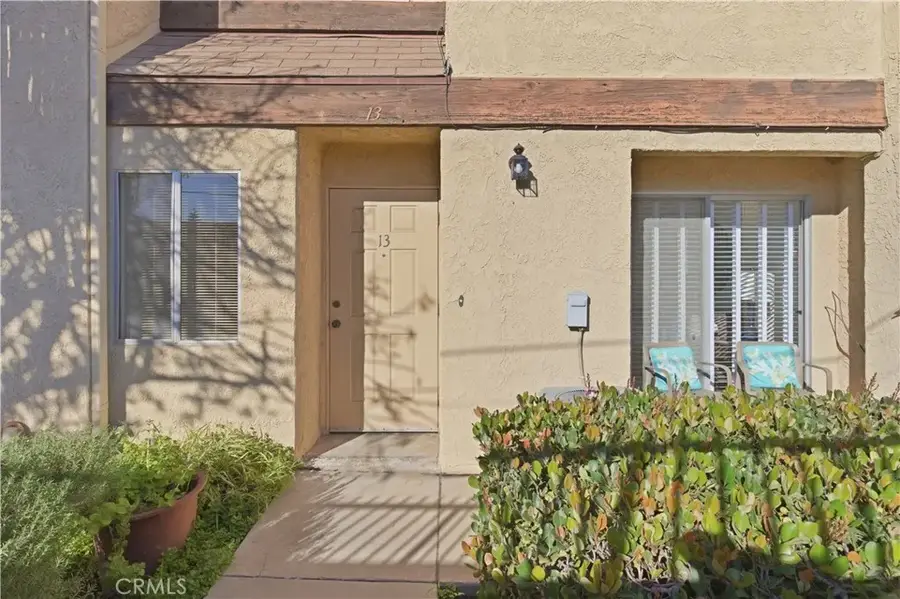 14700 S Berendo #13, Gardena, CA 90247 - Image #2