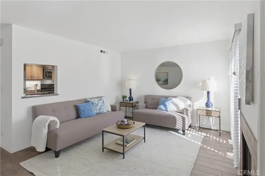 14700 S Berendo #13, Gardena, CA 90247 - Image #3