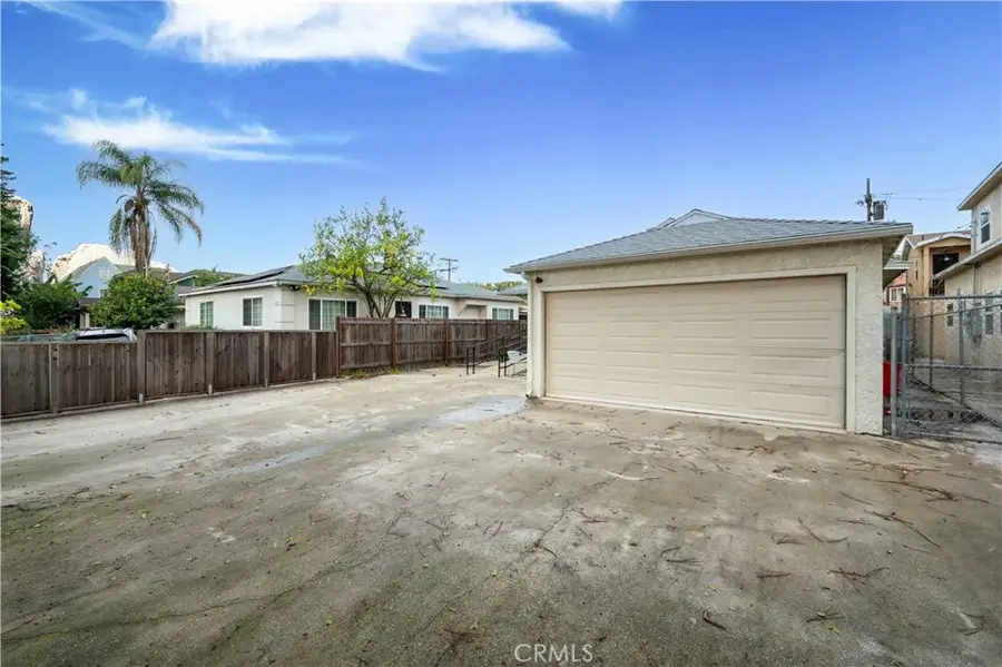833 W 41st Drive, Los Angeles, CA 90037 - Image #3