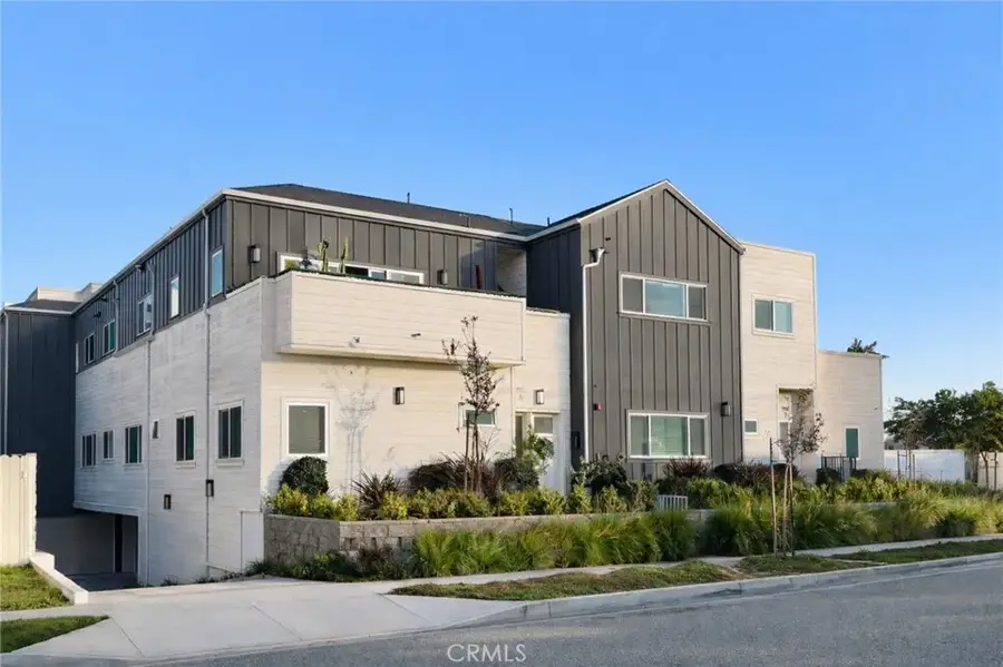 2800 Grant Ave #B, Redondo Beach, CA 90278 - Image #2