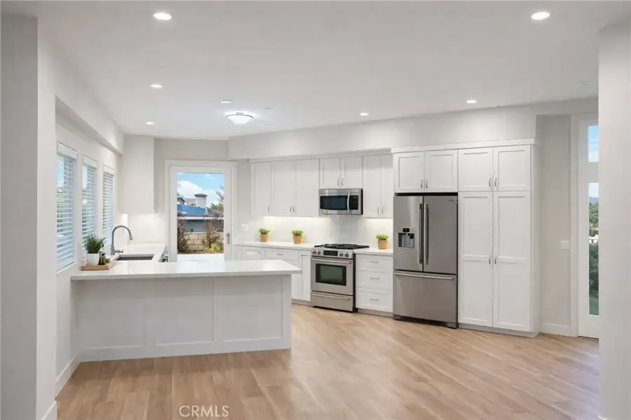 2800 Grant Ave #B, Redondo Beach, CA 90278 - Image #3