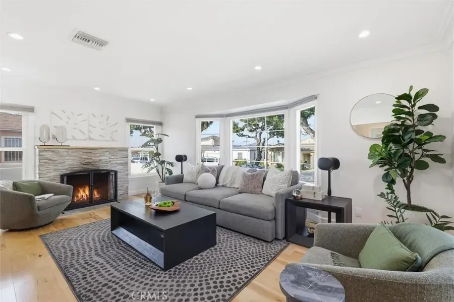 2408 W 102nd Street, Inglewood, CA 90303 - #3