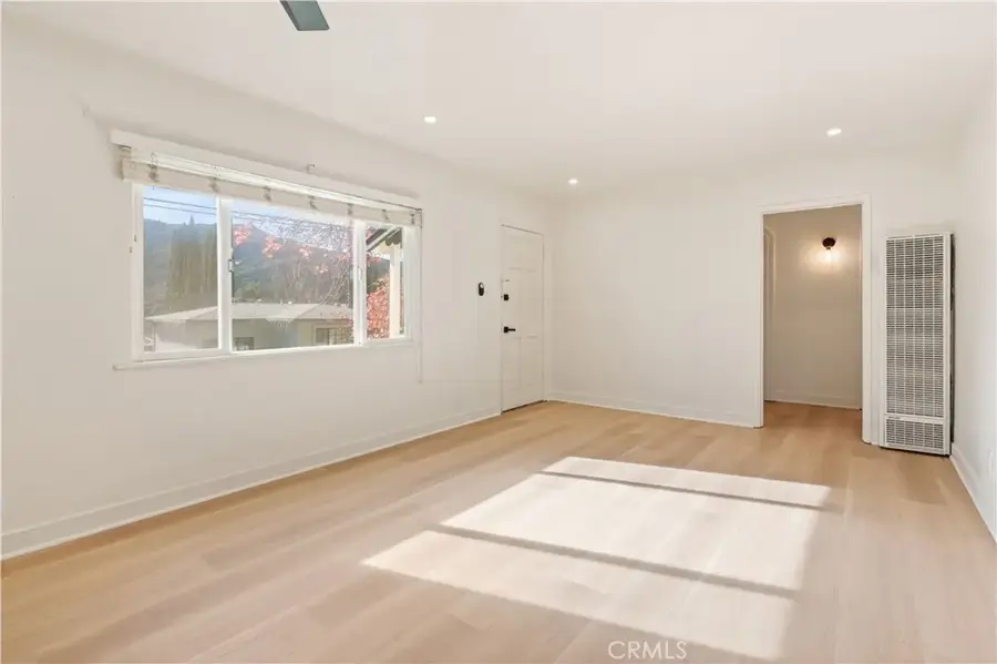 3611 4th Avenue, La Crescenta, CA 91214 - Image #2