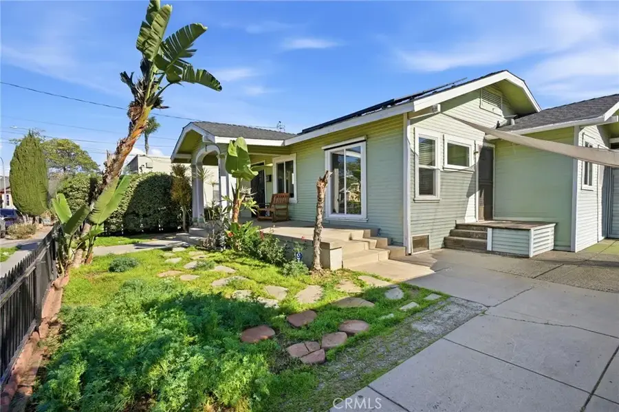 1074 Vina Avenue, Long Beach, CA 90813 - Image #3