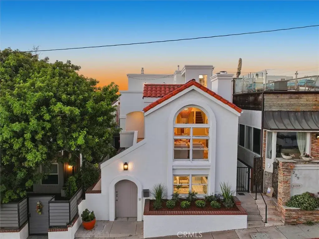 225 27th Street, Hermosa Beach, CA 90254 - Image #1