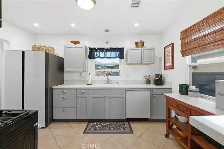 6013 Deerford Street, Lakewood, CA 90713 - #2