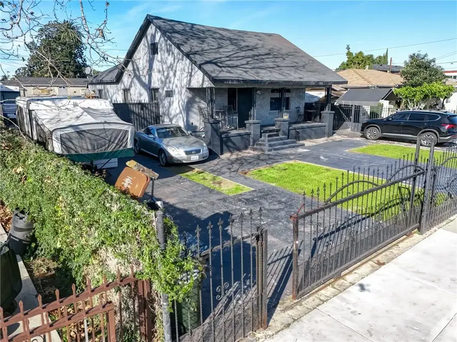 11113 Berendo Avenue, Los Angeles, CA 90044 - Image #3