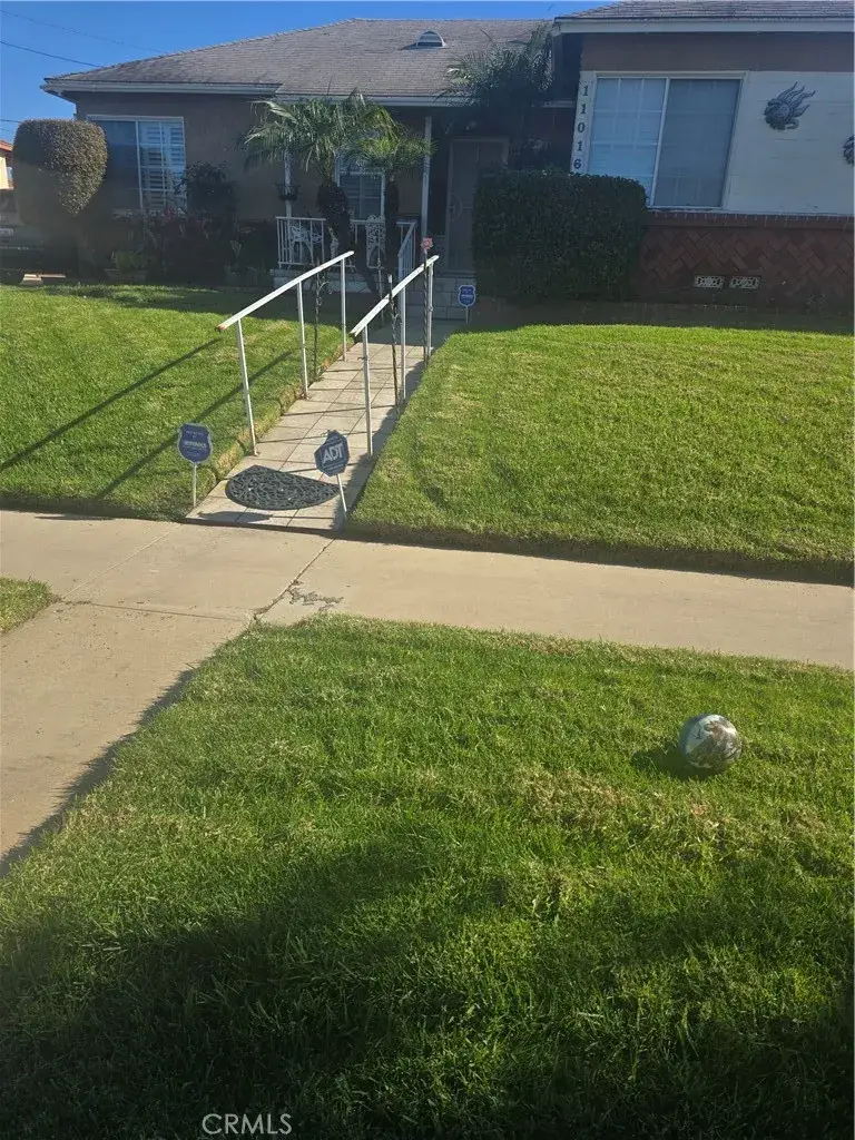 11016 S, Van Ness, Los Angeles, CA 90047 - Image #1