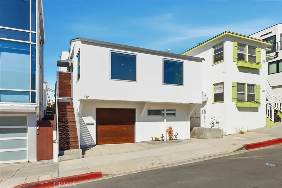 137 15th Street, Manhattan Beach, CA 90266 - Image #2