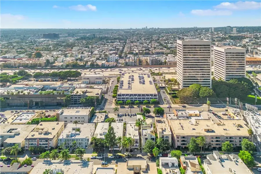 1749 S Bentley Ave, Los Angeles, CA 90025 - Image #3