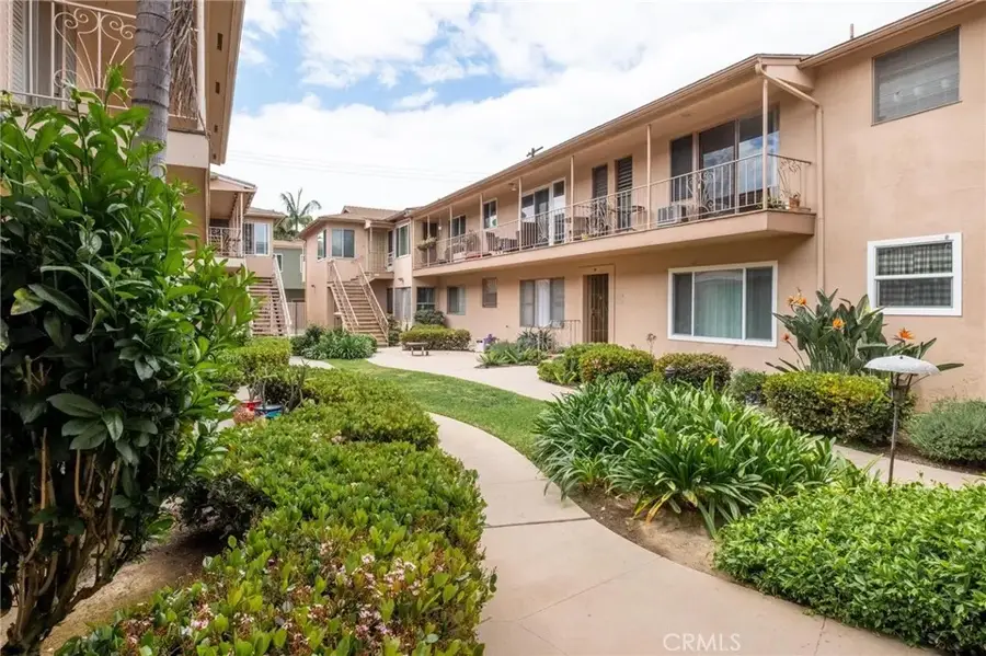 2036 E 3rd #1, Long Beach, CA 90814 - #2