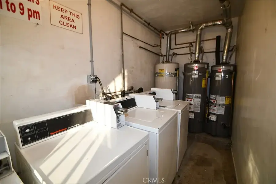 222 N Locust, Inglewood, CA 90301 - Image #3