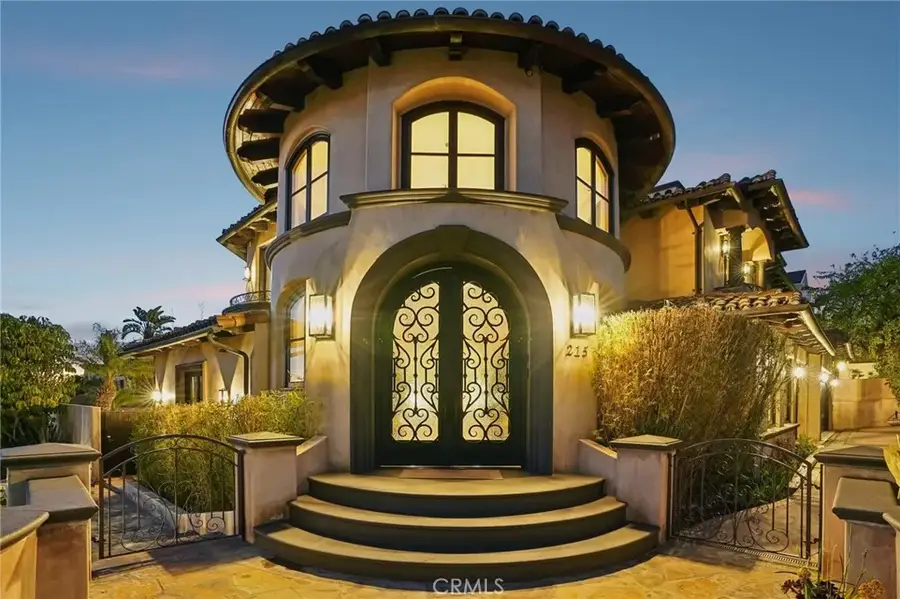 215 S Poinsettia Avenue, Manhattan Beach, CA 90266 - #3