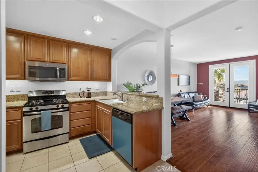 2001 Artesia #403, Redondo Beach, CA 90278 - Image #2