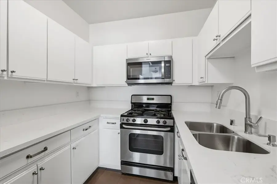 11822 Goshen Avenue #303, Los Angeles, CA 90049 - #2