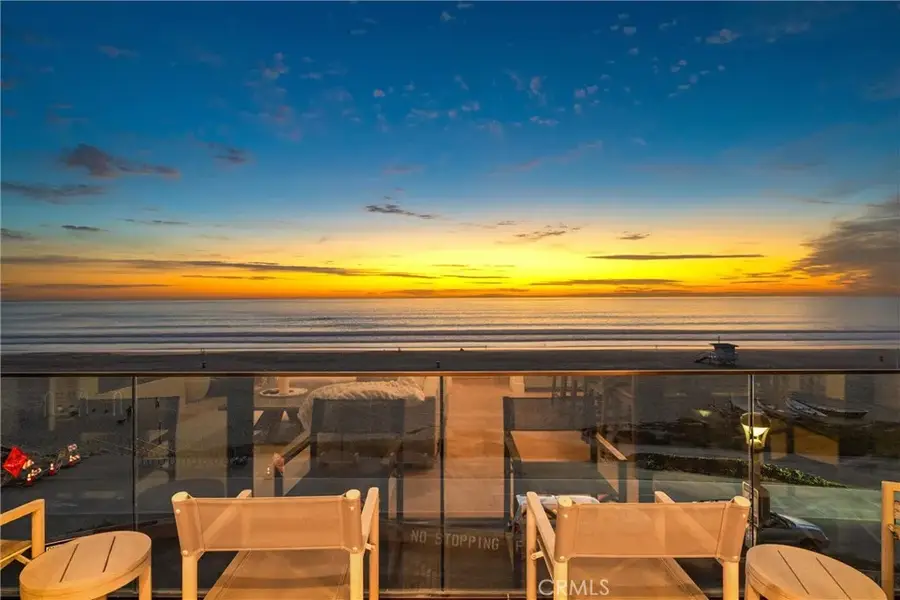 2200 The Strand #B, Manhattan Beach, CA 90266 - Image #2