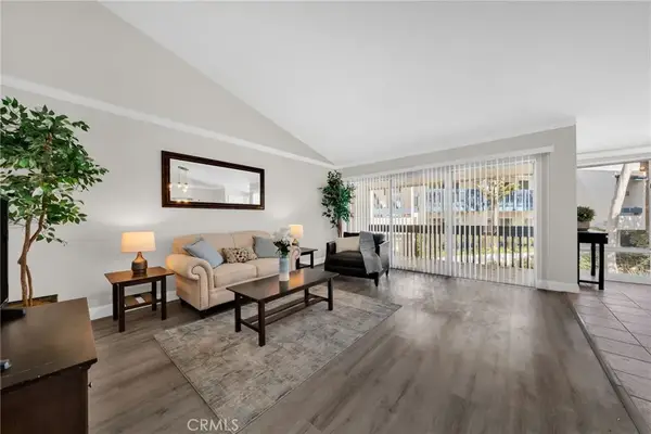 902 Camino Real #208, Redondo Beach, CA 90277