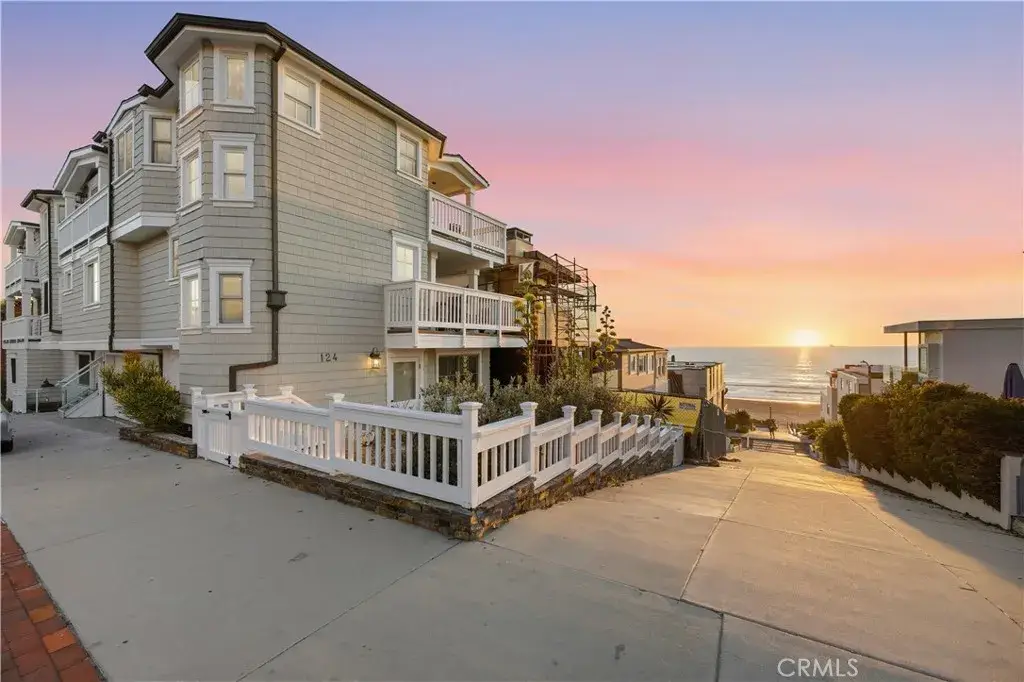124 33rd, Manhattan Beach, CA 90266 - #1