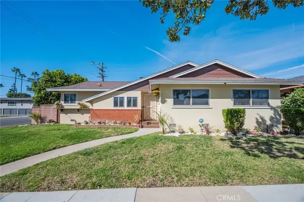 10725 S 8th Avenue, Inglewood, CA 90303