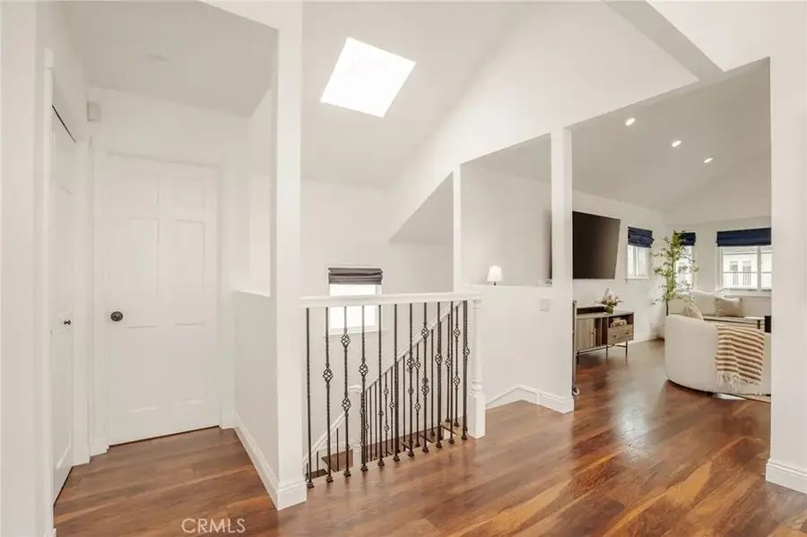 521 13th Street, Manhattan Beach, CA 90266 - #3