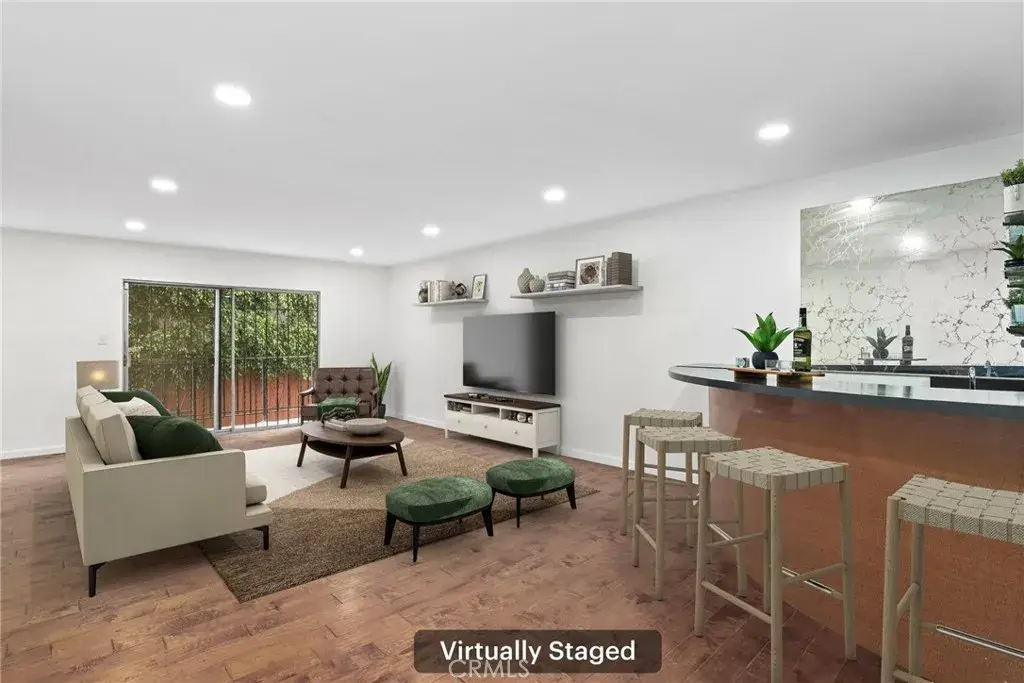 1045 N Kings Road #105, West Hollywood, CA 90069 - #1