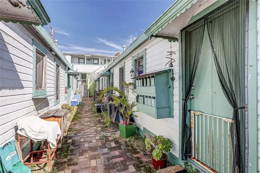 712 Manhattan Avenue, Hermosa Beach, CA 90254 - #3