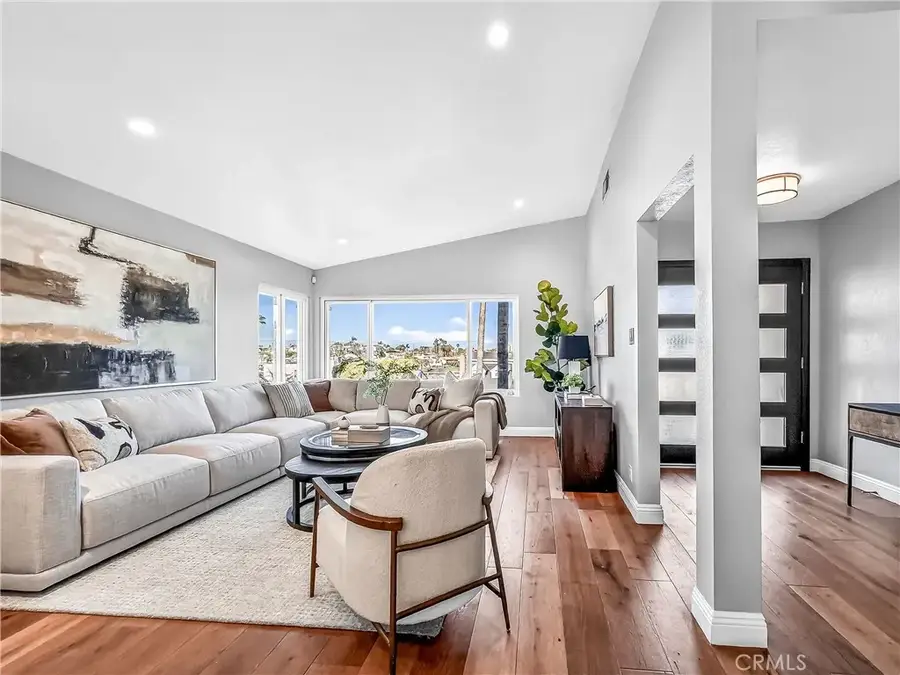 7313 S Earldom Avenue, Playa Del Rey, CA 90293 - #3