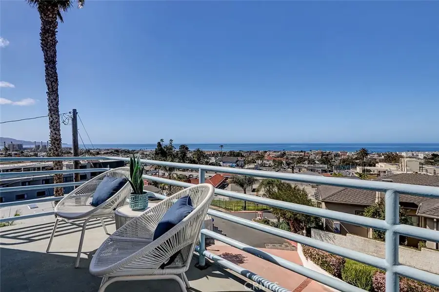 867 Aubrey Court #2, Hermosa Beach, CA 90254 - #3