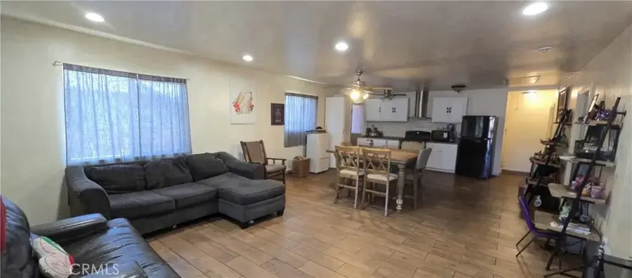 700 W 77th, Los Angeles, CA 90044 - #3