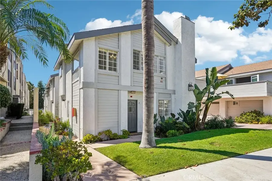 211 S Helberta Avenue #1, Redondo Beach, CA 90277 - #2