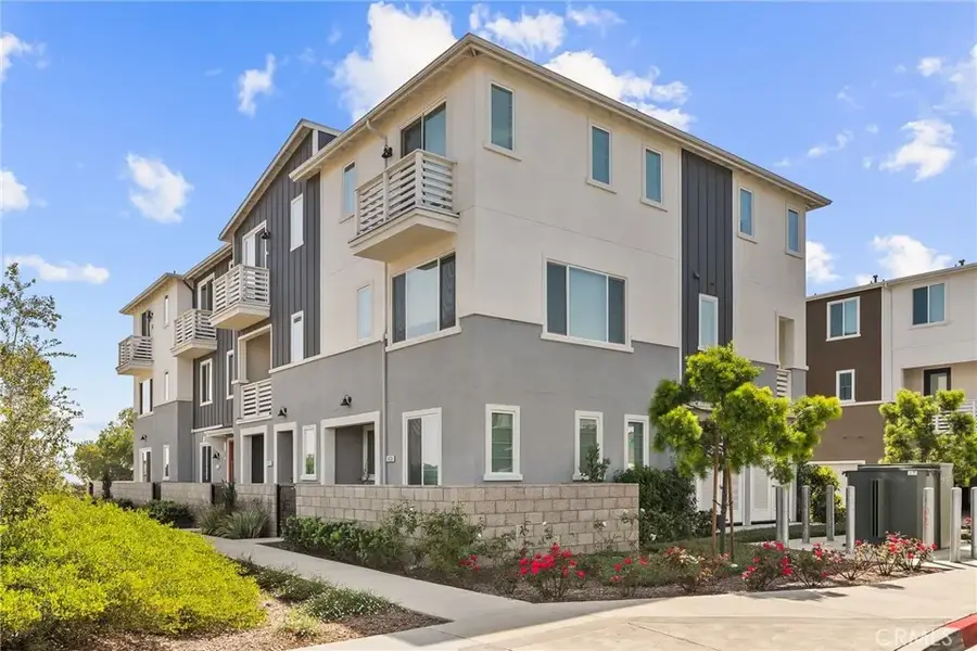 1421 W Sunrise Lane, San Pedro, CA 90732 - #2