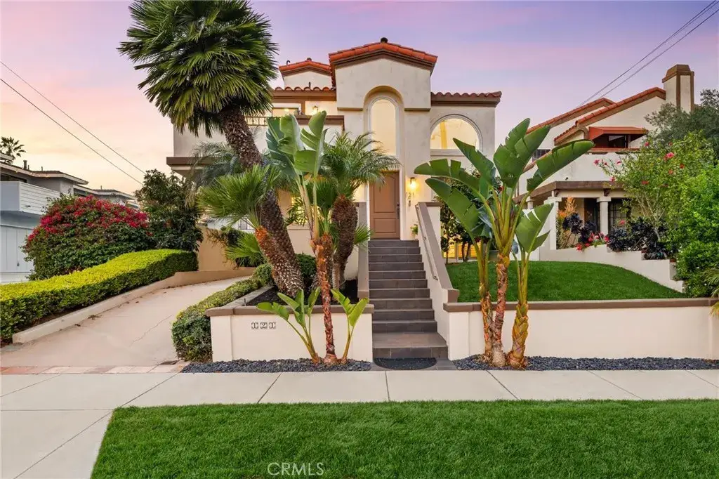 121 S Helberta Avenue #A, Redondo Beach, CA 90277 - #1