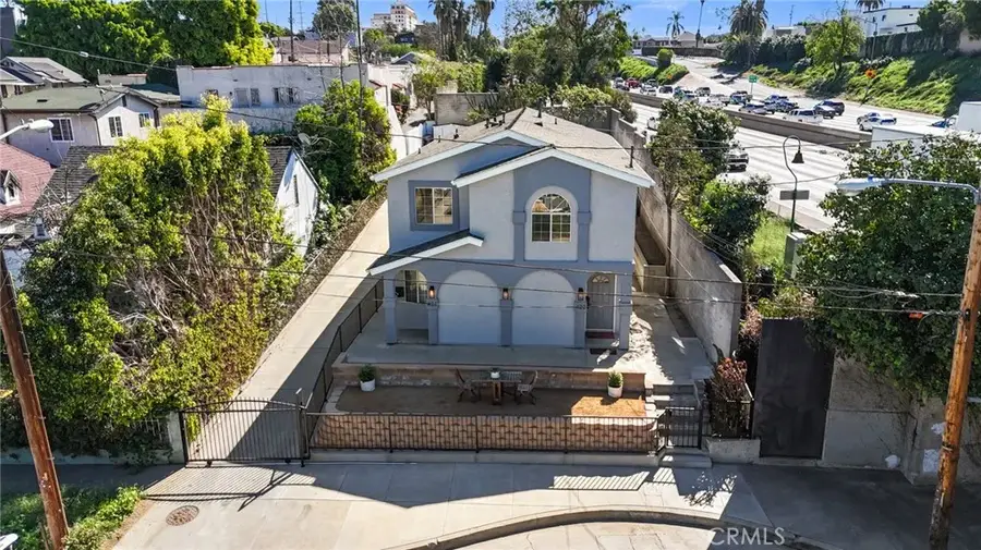 422 Parkman, Los Angeles, CA 90026 - #2