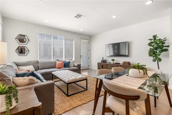 5560 Boardwalk #105, Hawthorne, CA 90250