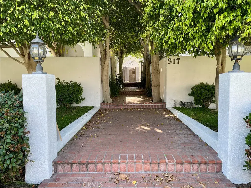 317 S Broadway #C, Redondo Beach, CA 90277 - #1