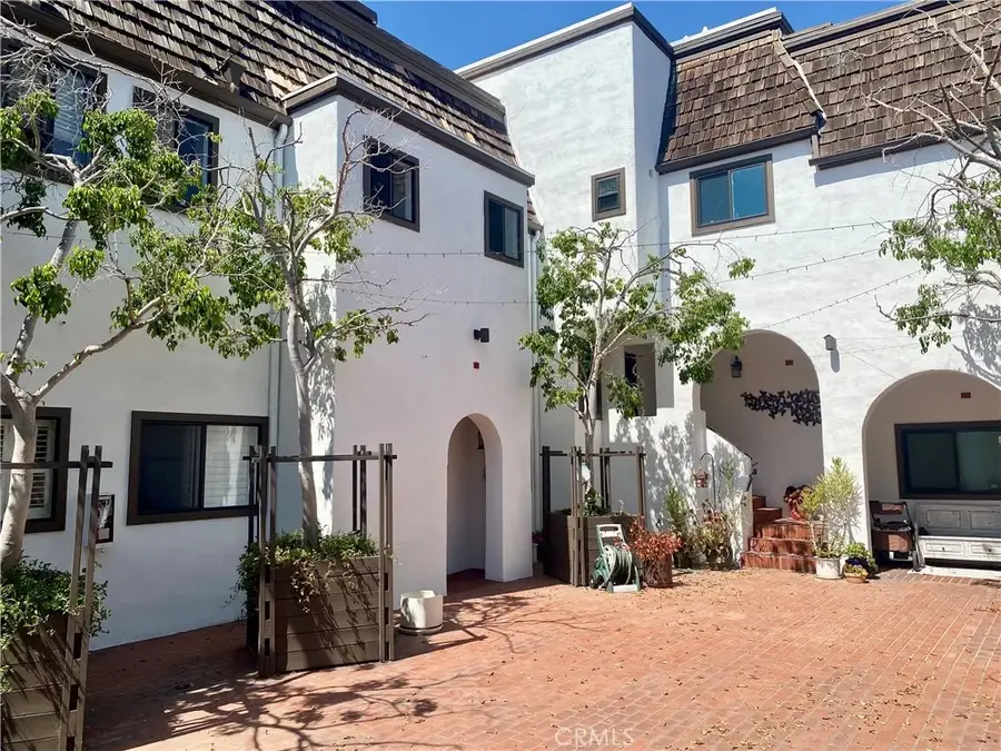 317 S Broadway #C, Redondo Beach, CA 90277 - #2