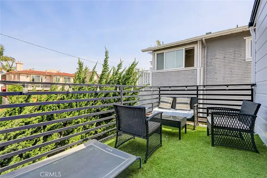 944 15th Place, Hermosa Beach, CA 90254 - #2