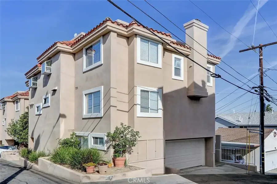 318 Penn #2, El Segundo, CA 90245 - #2