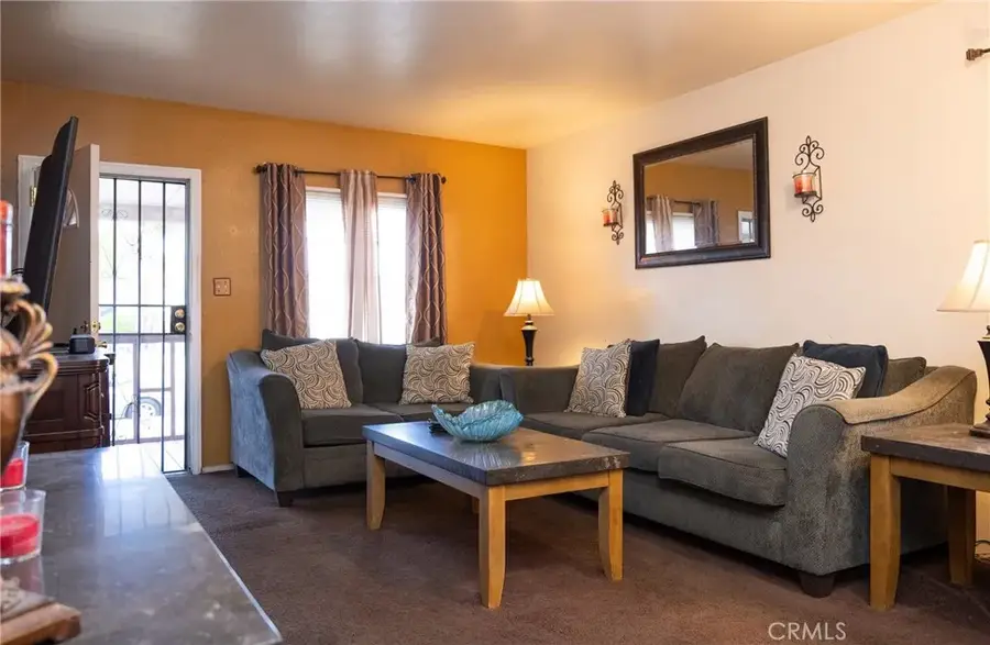 522 W Hillcrest Boulevard, Inglewood, CA 90301 - #2