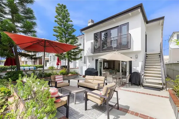 69 18th Street, Hermosa Beach, CA 90254